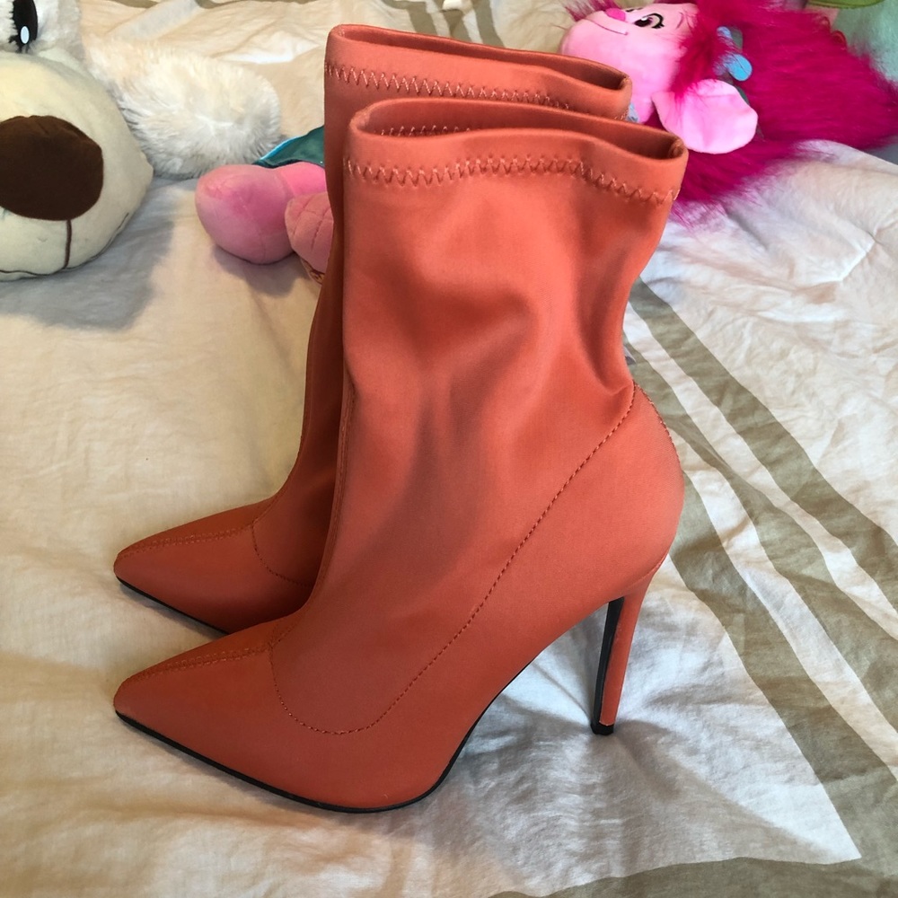 NWT Sock Booties Orange Size 6 Women’s